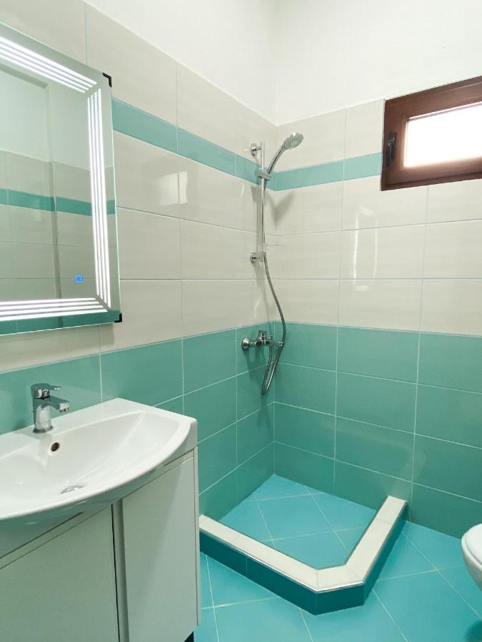 Family Apartments Himara ภายนอก รูปภาพ